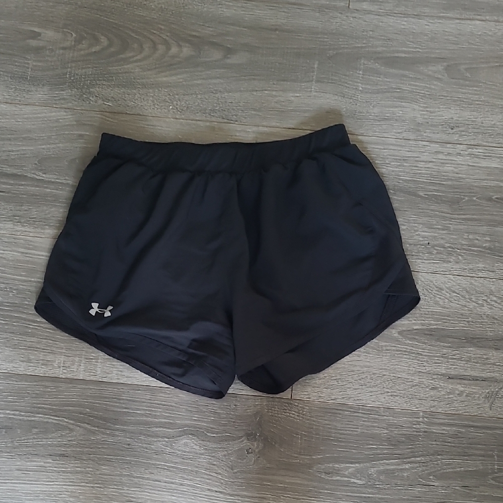 Under Armour Black Athletic Shorts Size Medium